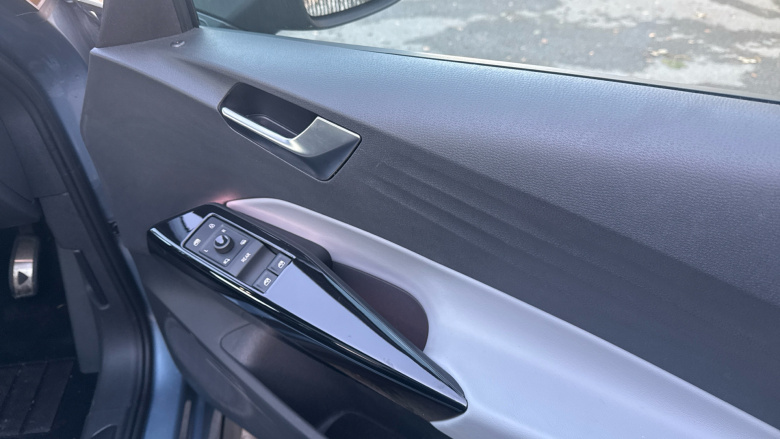 Volkswagen ID.3 150kW Family Pro Performance 58kWh 5dr Auto Electric Hatchback